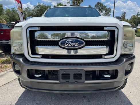 Used 2011 Ford F250 Lariat w/ Lariat Ultimate Pkg AWD/4WD image 2