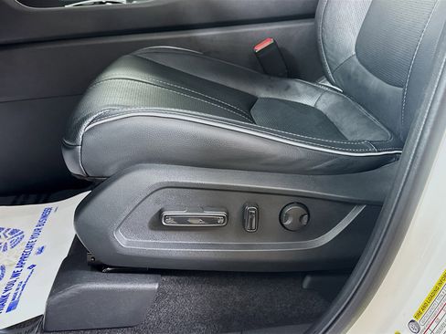 Used 2023 Honda Pilot Elite image 20