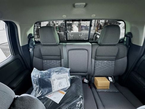 New 2026 Nissan Frontier SV w/ SV Convenience Package AWD/4WD image 23