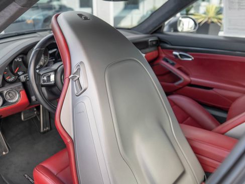 Used 2017 Porsche 911 Carrera 4S image 25