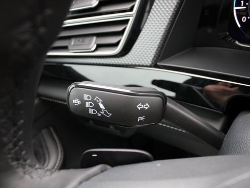 New 2026 Volkswagen Atlas Cross Sport SEL R-Line image 12