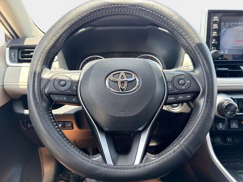 Used 2019 Toyota RAV4 XLE AWD/4WD image 26