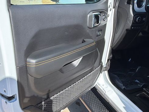 Used 2025 Jeep Wrangler Sahara 4xe image 14