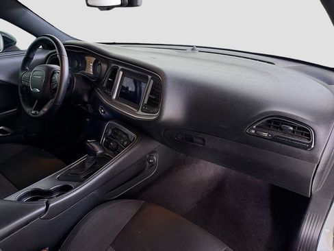 Used 2019 Dodge Challenger R/T w/ Driver Convenience Group RWD image 28