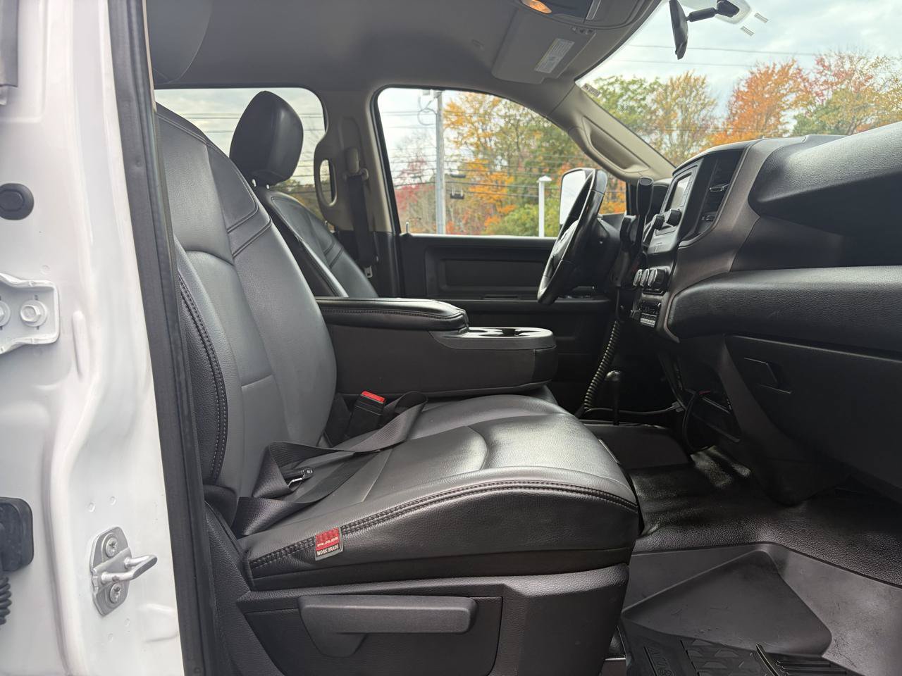 Used 2019 RAM 5500 Tradesman w/ Electrical Accessory Group AWD/4WD image 41
