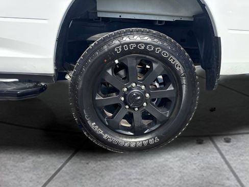 Used 2025 RAM 2500 Big Horn AWD/4WD image 28