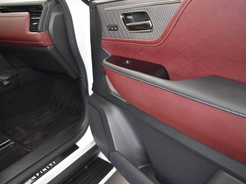 Used 2025 INFINITI QX80 Autograph w/ Autograph Exterior Package image 24