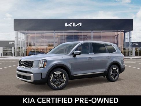 Certified 2025 Kia Telluride S FWD image 3