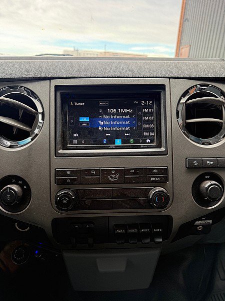 Used 2011 Ford F250 XLT w/ FX4 4X4 Off-Road Pkg image 11