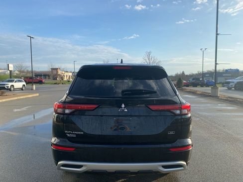 Used 2022 Mitsubishi Outlander SEL Black Edition image 3