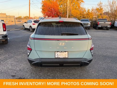 Used 2024 Hyundai Kona SEL image 5