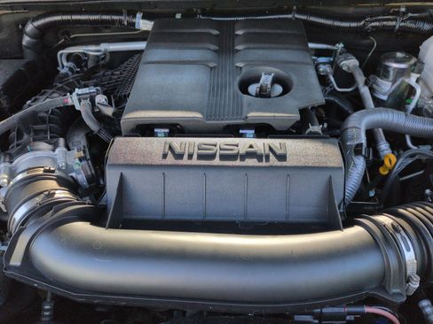 Used 2025 Nissan Frontier PRO-4X w/ Pro Premium Package AWD/4WD image 37
