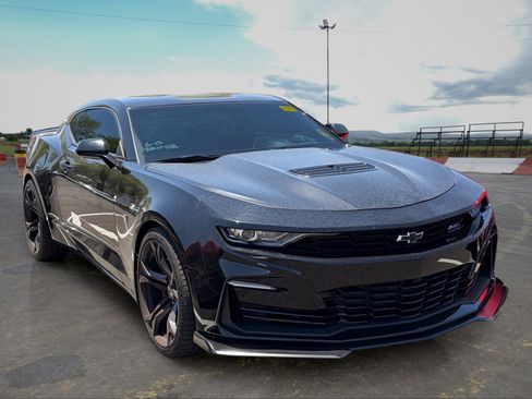 Used 2021 Chevrolet Camaro SS RWD image 2