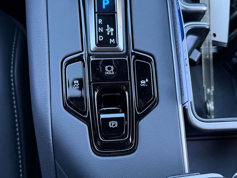 New 2026 Lexus TX 500h AWD image 27