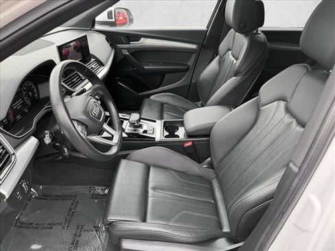 Used 2025 Audi Q5 2.0T Premium image 10