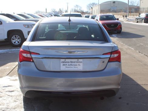 Used 2013 Chrysler 200 Touring w/ S Exterior Appearance Pkg image 7