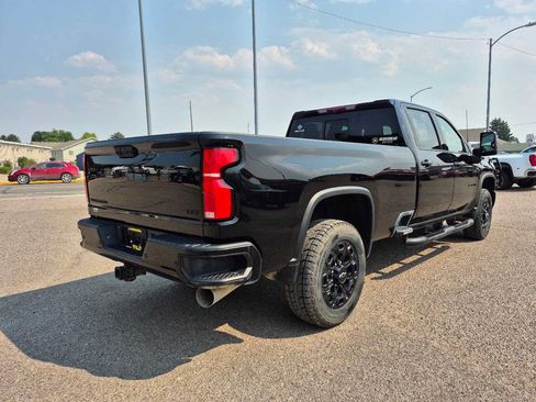 Used 2024 Chevrolet Silverado 2500 LTZ w/ LTZ Plus Package AWD/4WD image 3
