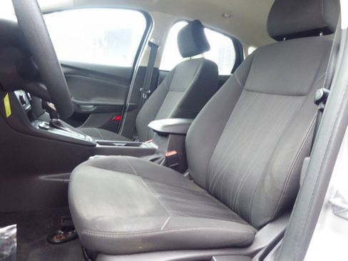 Used 2017 Ford Focus SE image 14