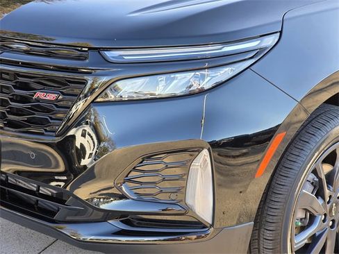 Used 2024 Chevrolet Equinox RS w/ RS Leather Package image 6