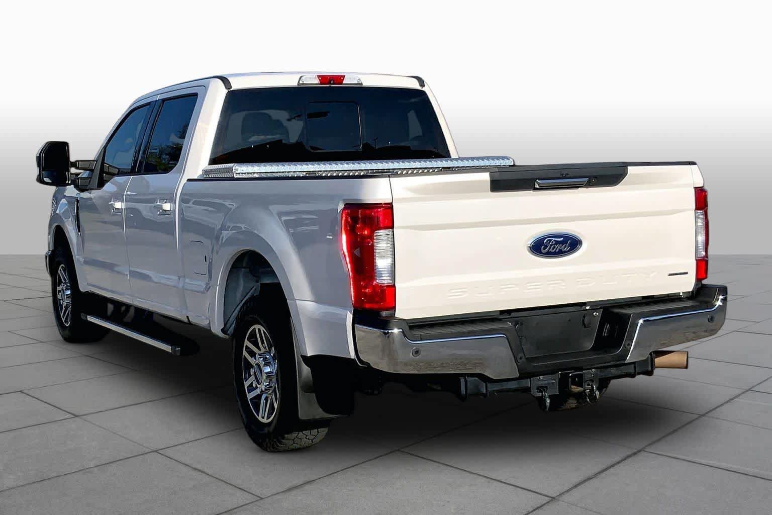 Used 2017 Ford F250 Lariat w/ Lariat Value Package RWD image 11