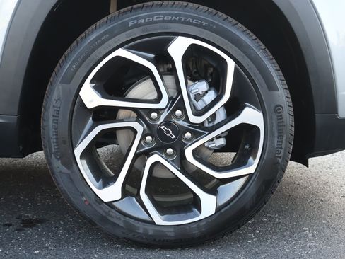New 2026 Chevrolet Trax RS w/ Sunroof Package FWD image 22