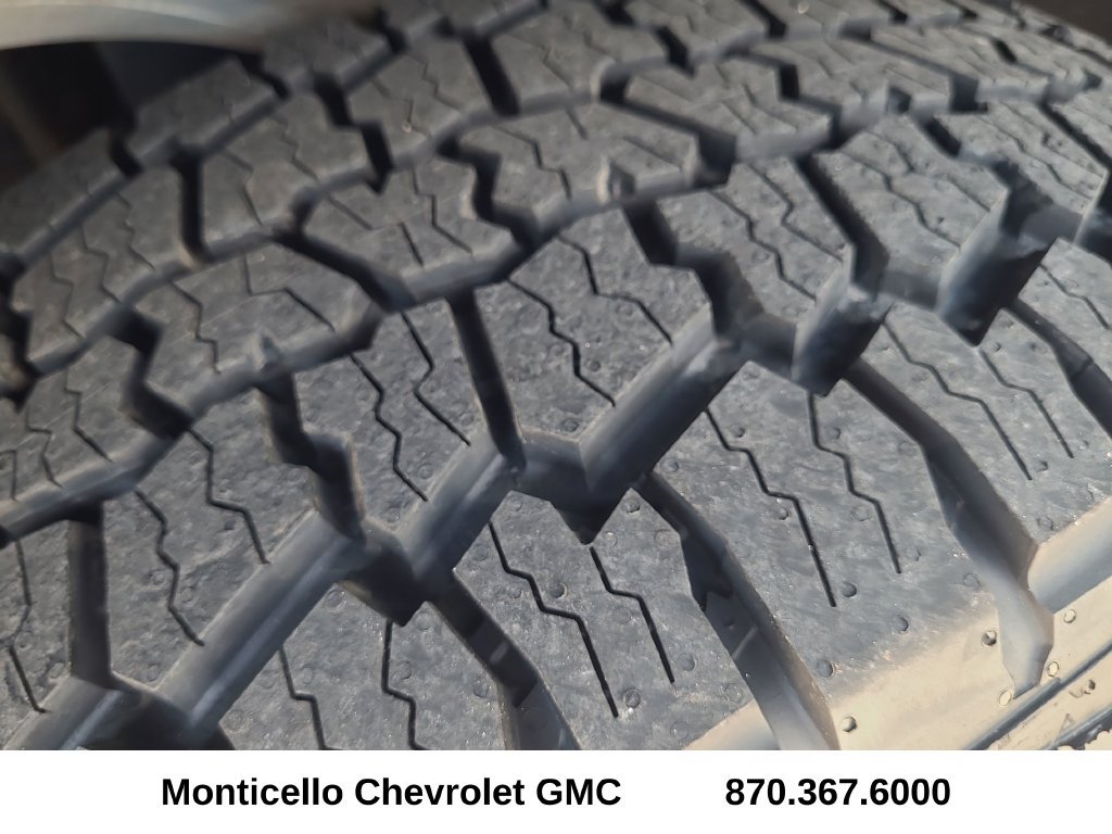 Used 2023 Chevrolet Silverado 1500 RST AWD/4WD image 12