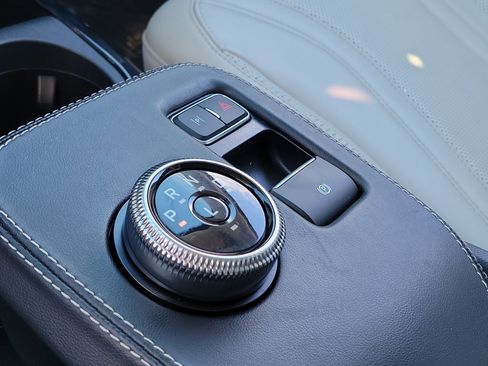 Used 2021 Ford Mustang Mach-E Premium image 30