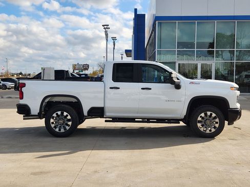 New 2026 Chevrolet Silverado 2500 Custom w/ Custom Value Package image 7