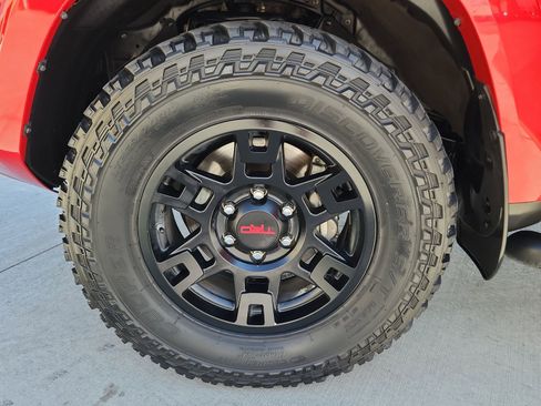 Used 2020 Toyota 4Runner SR5 Premium image 18