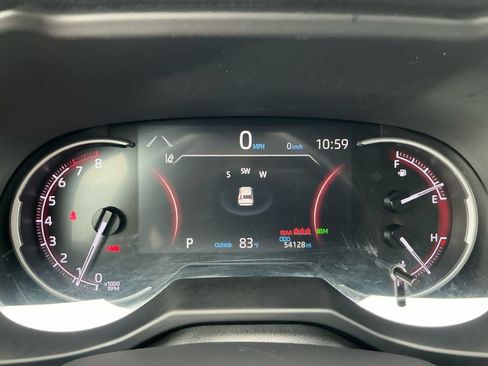 Used 2024 Toyota RAV4 XLE AWD/4WD image 21
