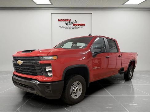Used 2025 Chevrolet Silverado 2500 W/T AWD/4WD image 2