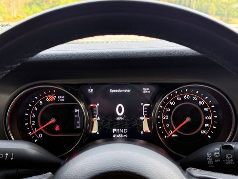 Used 2020 Jeep Wrangler Sport image 28