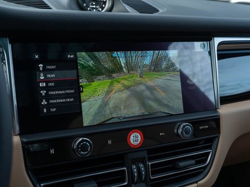 New 2026 Porsche Macan AWD/4WD image 29