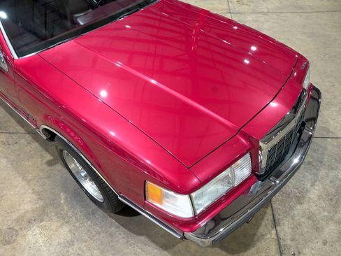 Used 1990 Lincoln Mark VII LSC RWD image 18