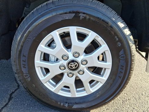 Used 2025 Toyota Tacoma SR5 image 8