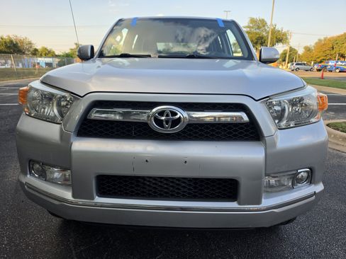 Used 2010 Toyota 4Runner SR5 RWD image 2