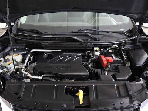 Used 2023 Nissan Rogue SV FWD image 18