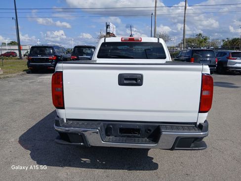 Used 2021 Chevrolet Colorado W/T w/ WT Convenience Package RWD image 4