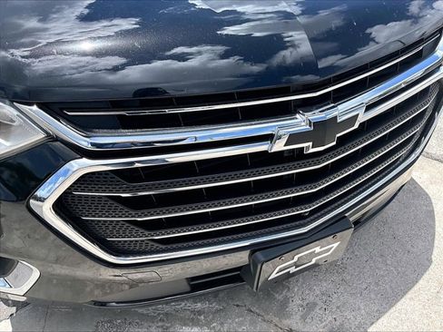 Used 2019 Chevrolet Traverse Premier w/ Driver Confidence II Package FWD image 30