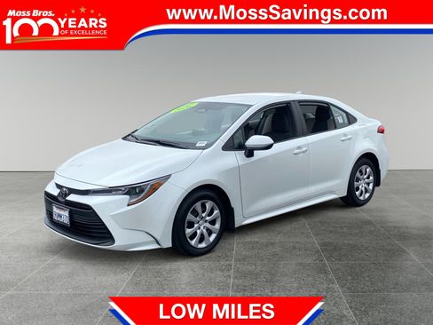 Used 2026 Toyota Corolla LE FWD image 1
