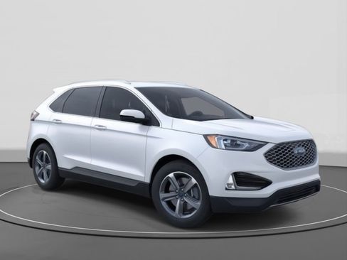 Certified 2024 Ford Edge SEL w/ Convenience Package image 7