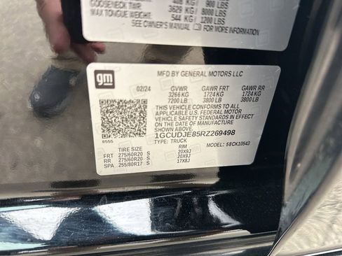 Used 2024 Chevrolet Silverado 1500 High Country w/ Technology Package image 44