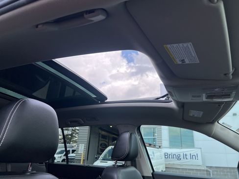 Used 2023 Volkswagen Atlas SEL Premium image 46