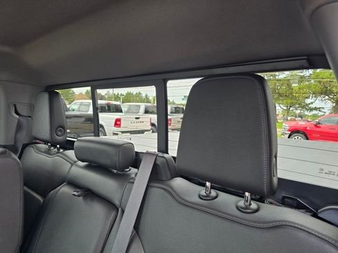 Used 2021 Chevrolet Silverado 1500 LTZ w/ Technology Package image 29