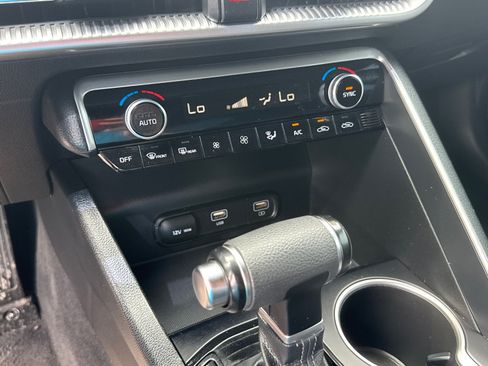 Used 2022 Kia K5 GT-Line FWD image 12