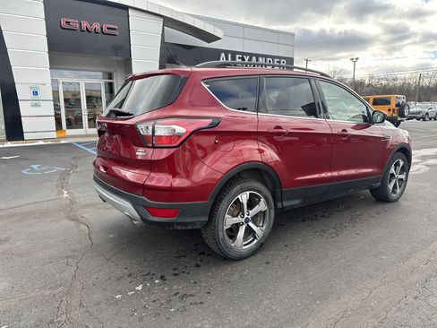 Used 2018 Ford Escape SEL image 3