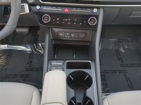 New 2024 Hyundai Sonata SEL image 18