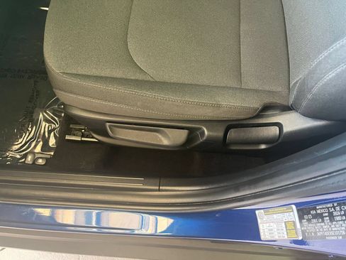 Used 2025 Kia K4 FWD image 22