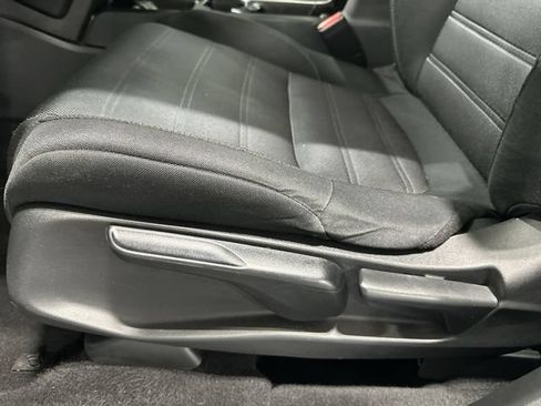 Used 2019 Honda CR-V LX image 18