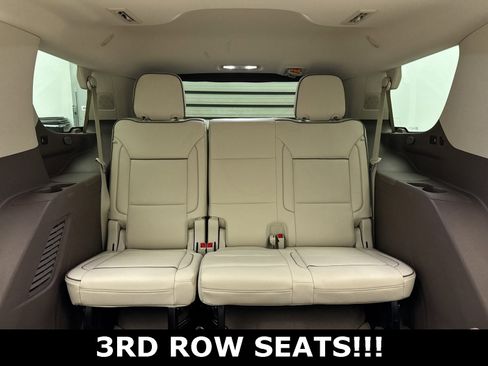 Used 2023 GMC Yukon Denali w/ Denali Reserve Package image 11